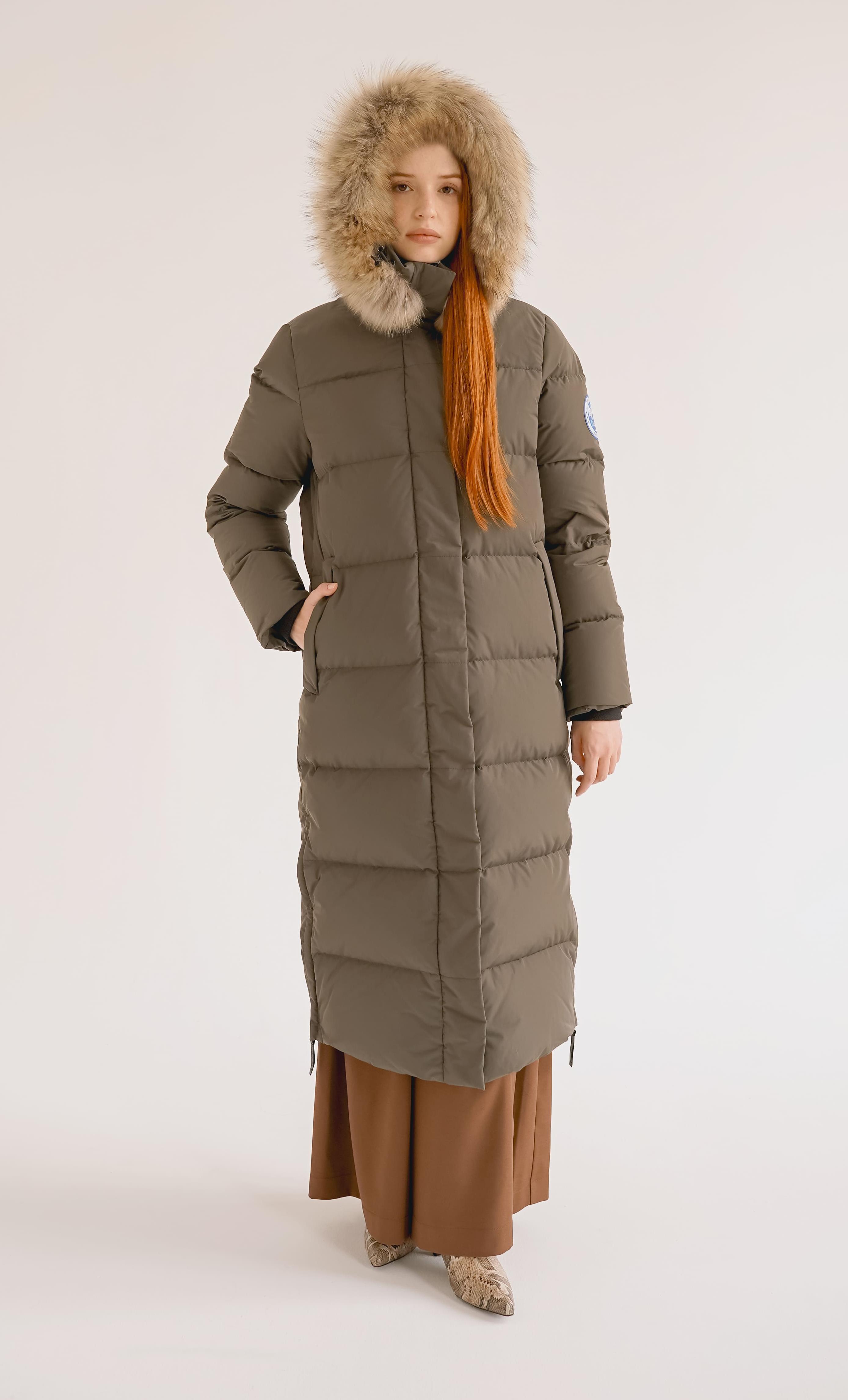 Женское пуховое пальто LAPLANGER Эстери (опушка енот)