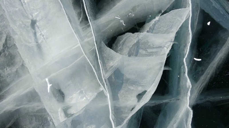 Байкал зимой: места и маршруты по льду