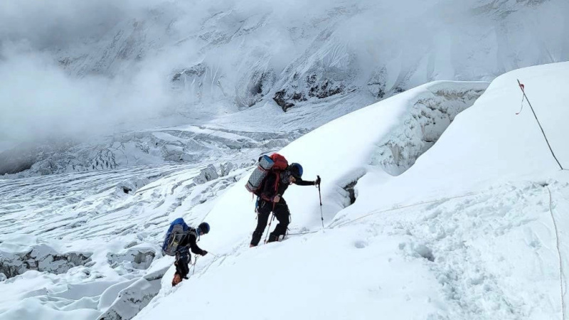 Как одеться на Восьмитысячник. Одежда для высотного восхождения