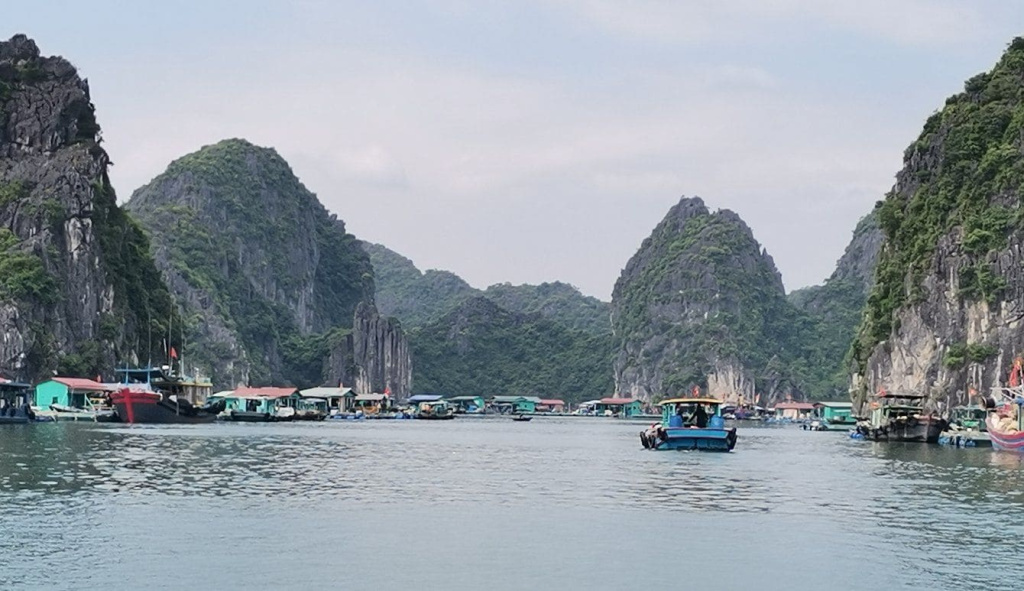 Вид из лодки.