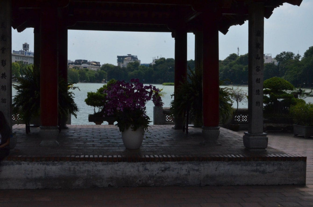 Hoan Kiem Lake