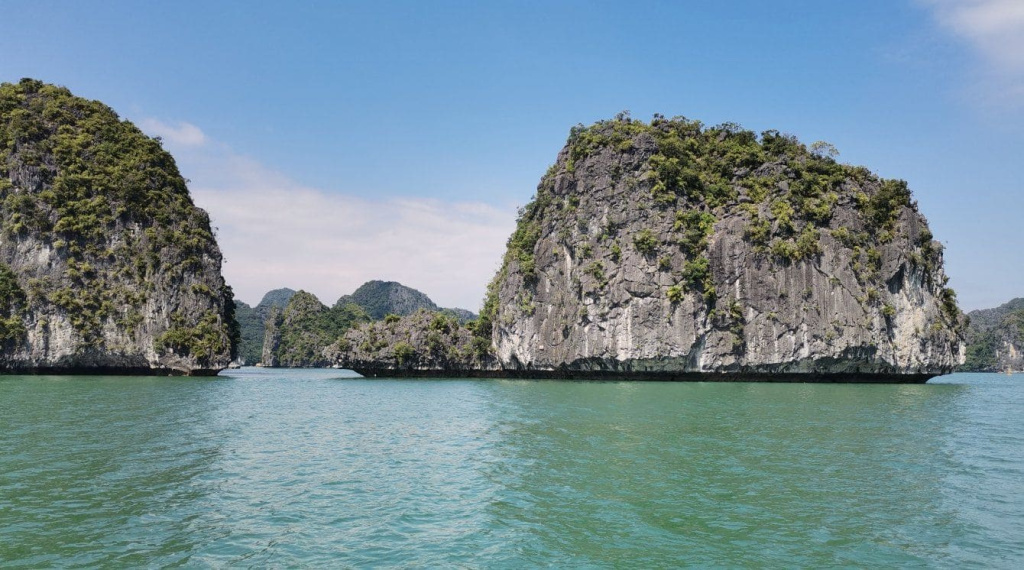 Череда скалистых островов