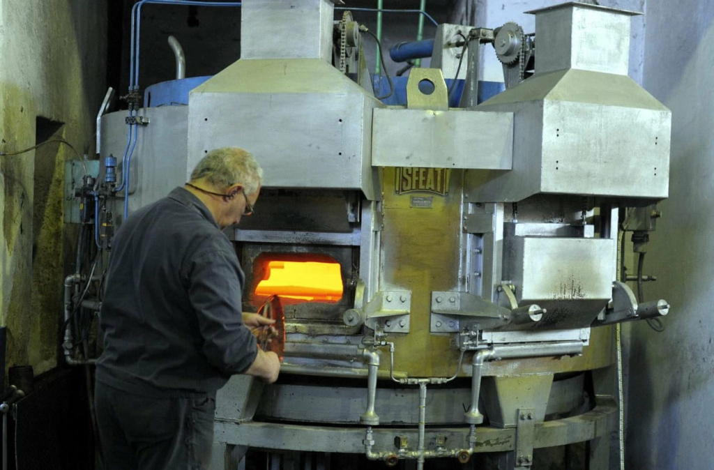 Литейный аппарат