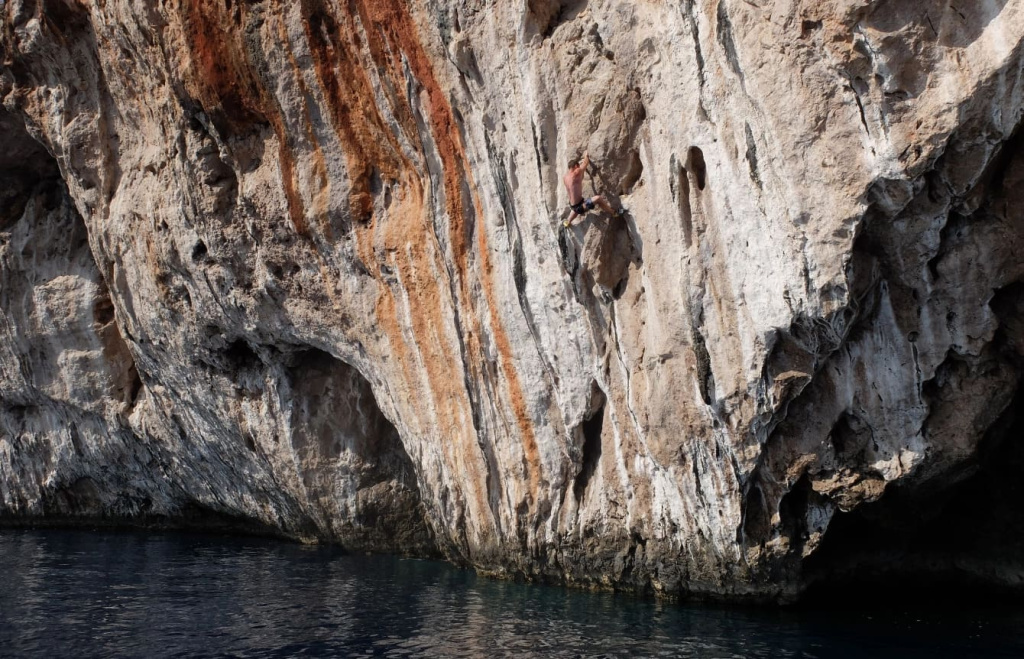 Deep water solo в Адрасане