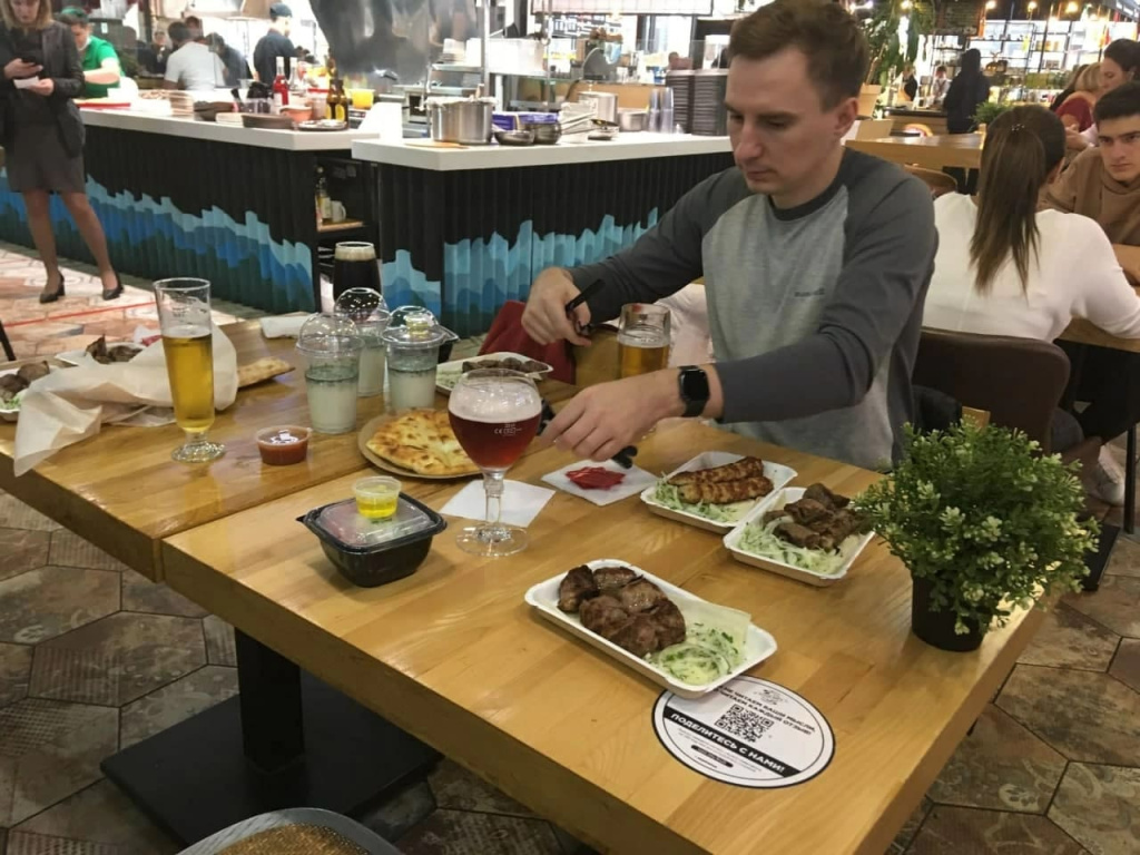 Фудкорт рынка