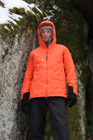 Мужская мембранная куртка MONTURA LINE