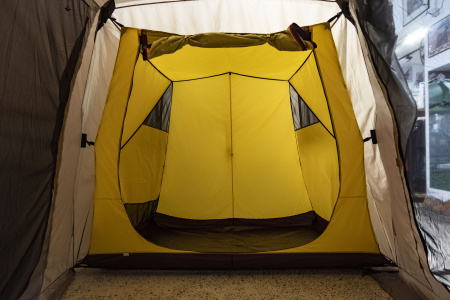 Палатка кемпинговая NORMAL Бизон Люкс 4+