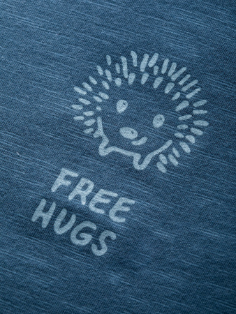 Футболка CHILLAZ Gandia Free Hugs