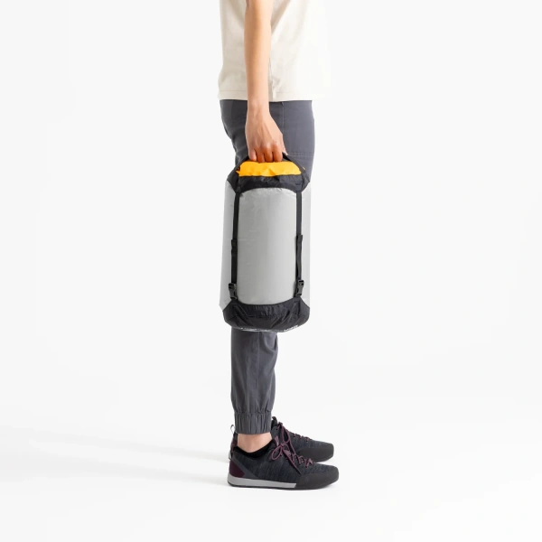 Компрессионный гермомешок SEA TO SUMMIT EVAC Compression Dry Bag UL 13L