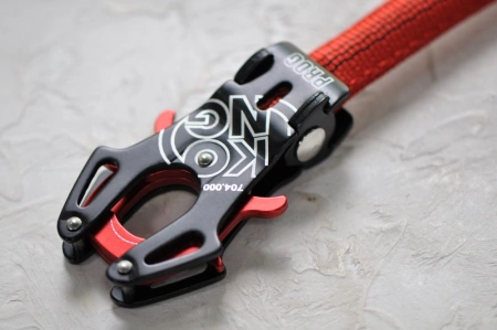 Оттяжка KONG Prog 35 cm с самозащелкивающимся карабином