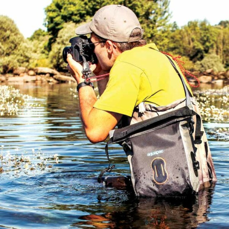 Сумка герметичная AQUAPAC Stormproof SLR Camera