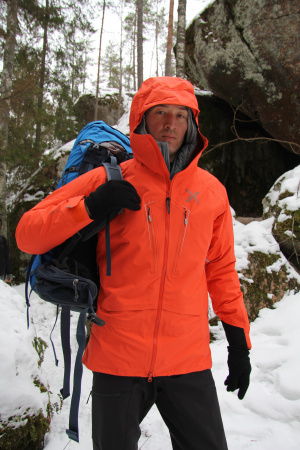 Мужская мембранная куртка MONTURA LINE