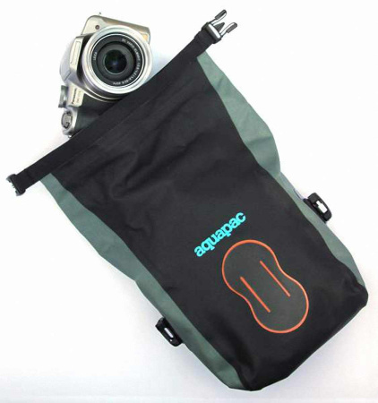 Сумка герметичная AQUAPAC Medium Stormproof Camera Pouch