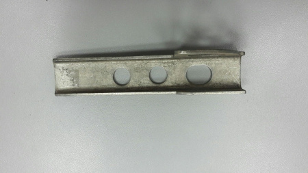 Крюк титановый 3 отверстия