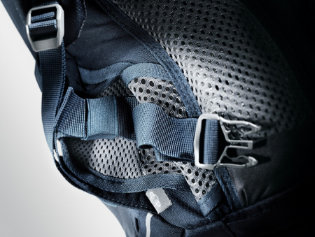 Рюкзак DEUTER GIGA Bike 28