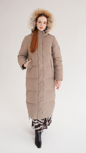 Женское пуховое пальто LAPLANGER Сортавала (опушка енот)