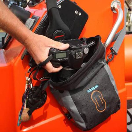 Сумка герметичная AQUAPAC Stormproof SLR Camera