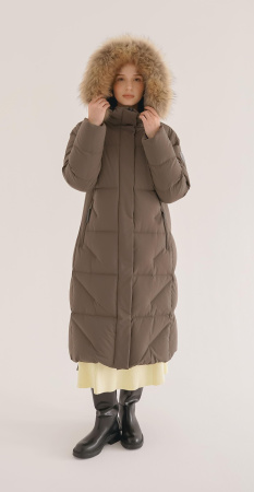 Женское пальто LAPLANGER Аврора (опушка енот)