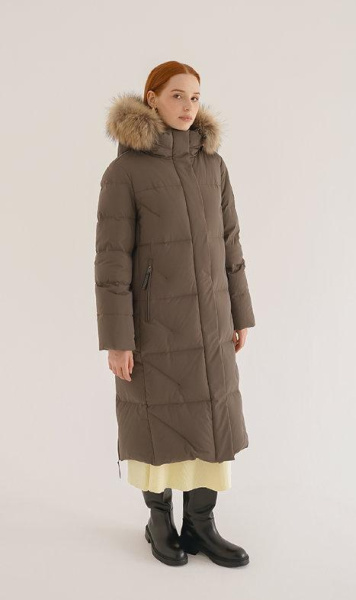 Женское пальто LAPLANGER Аврора (опушка енот)