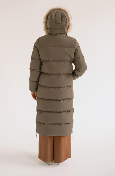 Женское пуховое пальто LAPLANGER Эстери (опушка енот)
