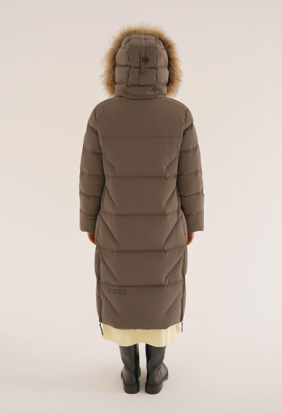 Женское пальто LAPLANGER Аврора (опушка енот)