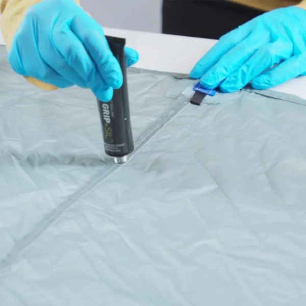 Проклейка швов Gear Aid Silicone Tent Sealant