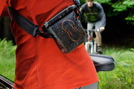 Сумка герметичная AQUAPAC Small Stormproof Camera Pouch Сумка герметичная AQUAPAC Small Stormproof Camera Pouch