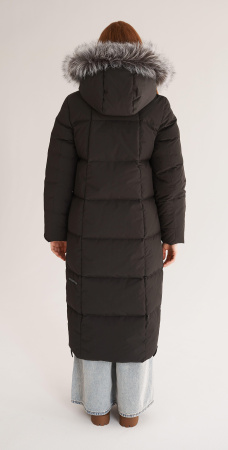 Женское пуховое пальто LAPLANGER Сортавала (опушка чернобурка)