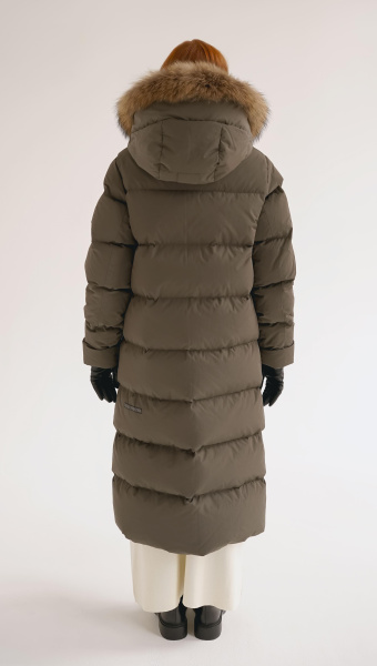 Женское пуховое пальто LAPLANGER Глория (опушка енот)