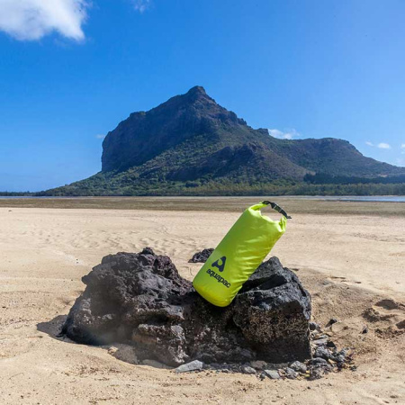 Гермомешок с плечевым ремнем AQUAPAC TrailProof Drybag 25L (Acid Green)