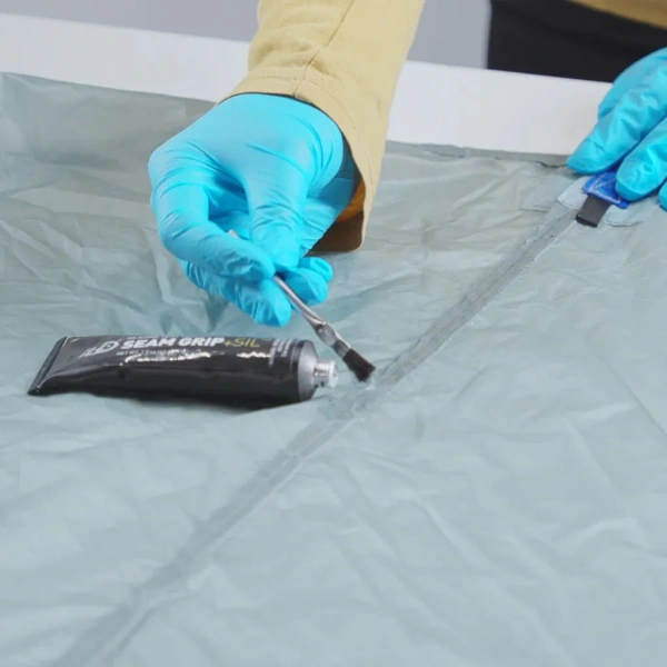 Проклейка швов Gear Aid Silicone Tent Sealant