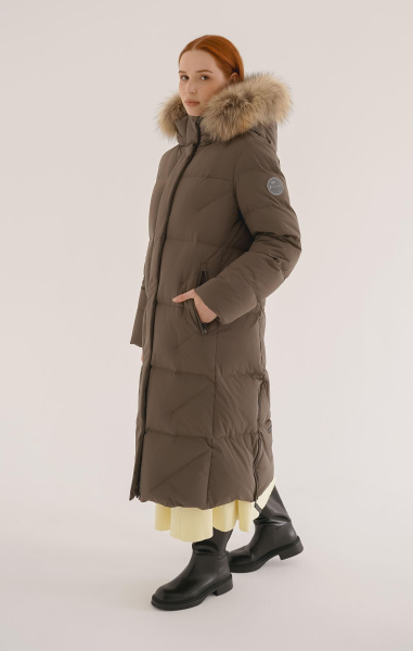 Женское пальто LAPLANGER Аврора (опушка енот)