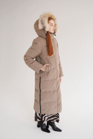 Женское пуховое пальто LAPLANGER Сортавала (опушка енот)
